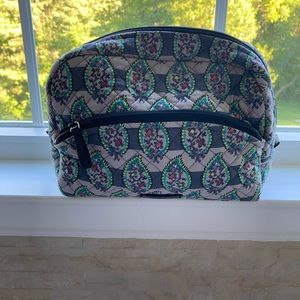 Vera bradley makeup bag